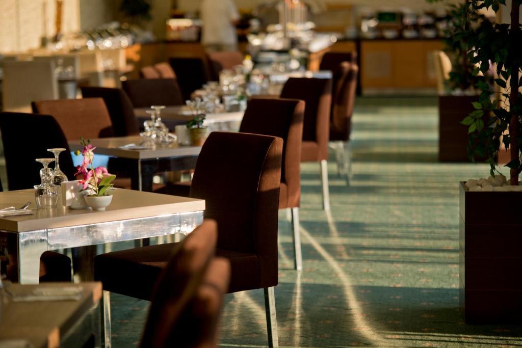 North Point Hotel 代尼兹利 外观 照片