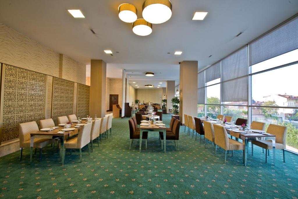 North Point Hotel 代尼兹利 外观 照片